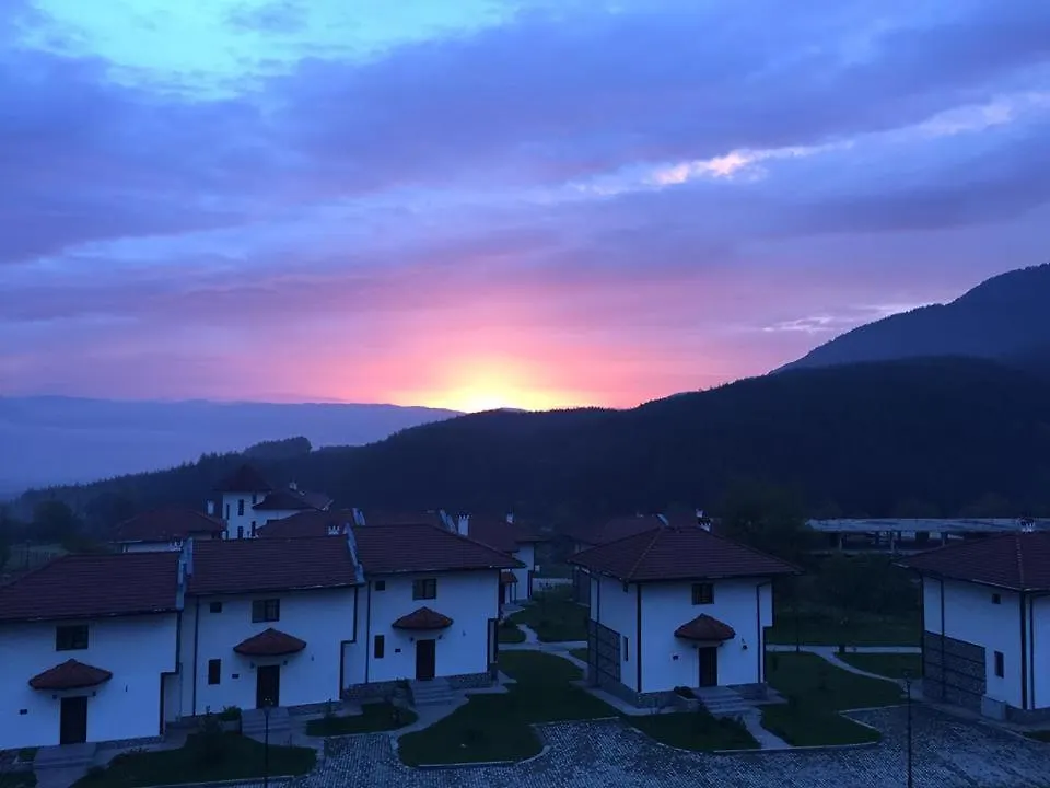 Harriet Hill Designer Bansko Apartment 0*,